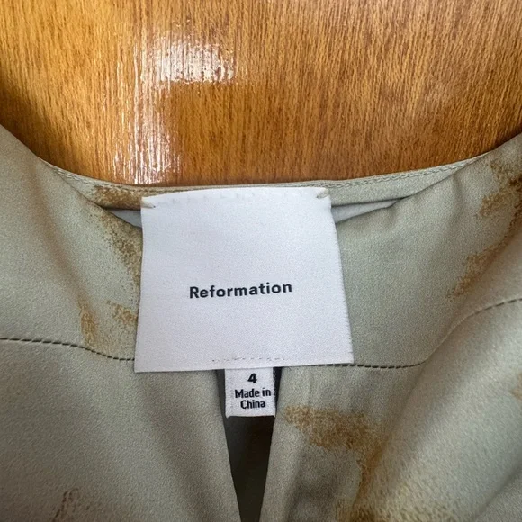 Reformation Sage Green Dress - Picture 4 of 6